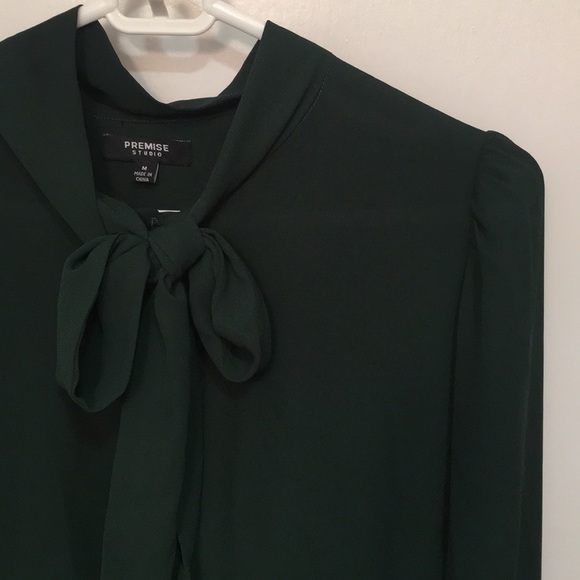 Pussybow blouse Green Premise Studio M - Picture 2 of 2